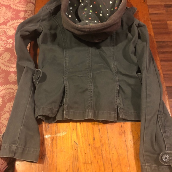 Lightweight gray jacket, hood with hearts 💕 - Picture 4 of 8